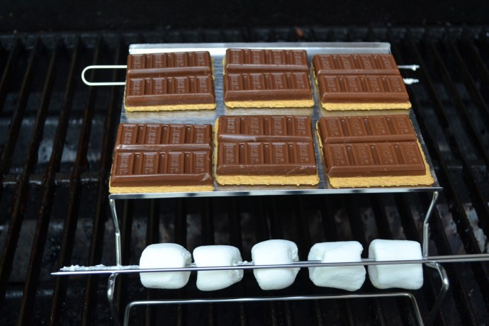 Grill-top Smore Maker